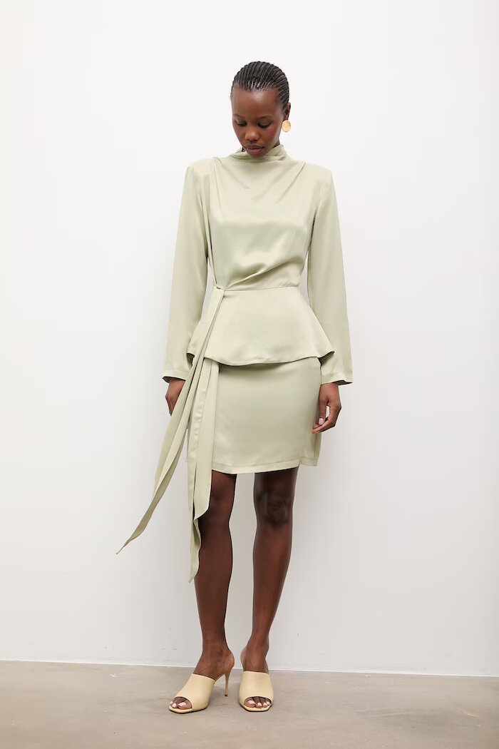 Answear.LAB Рокля from the Unscripted collection в зелено къса със стандартна кройка