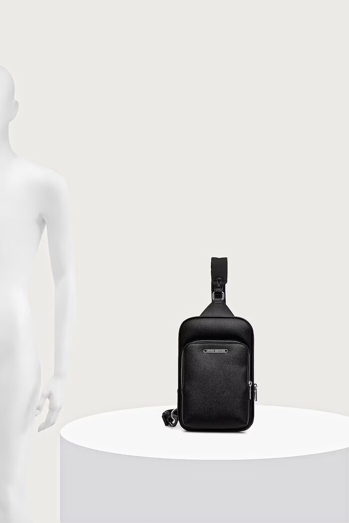 ARMANI EXCHANGE чанта през рамо мъжка от имитация на кожа черна XM000843 AF12134