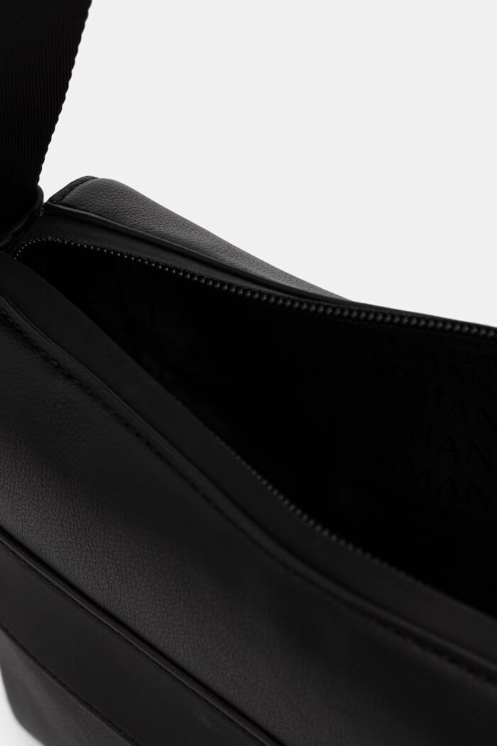 ARMANI EXCHANGE чанта през рамо мъжка от имитация на кожа черна XM003168 AF26679