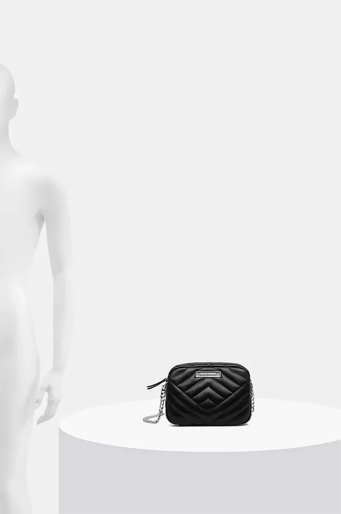 ARMANI EXCHANGE Чанта в черно 949158 4R742