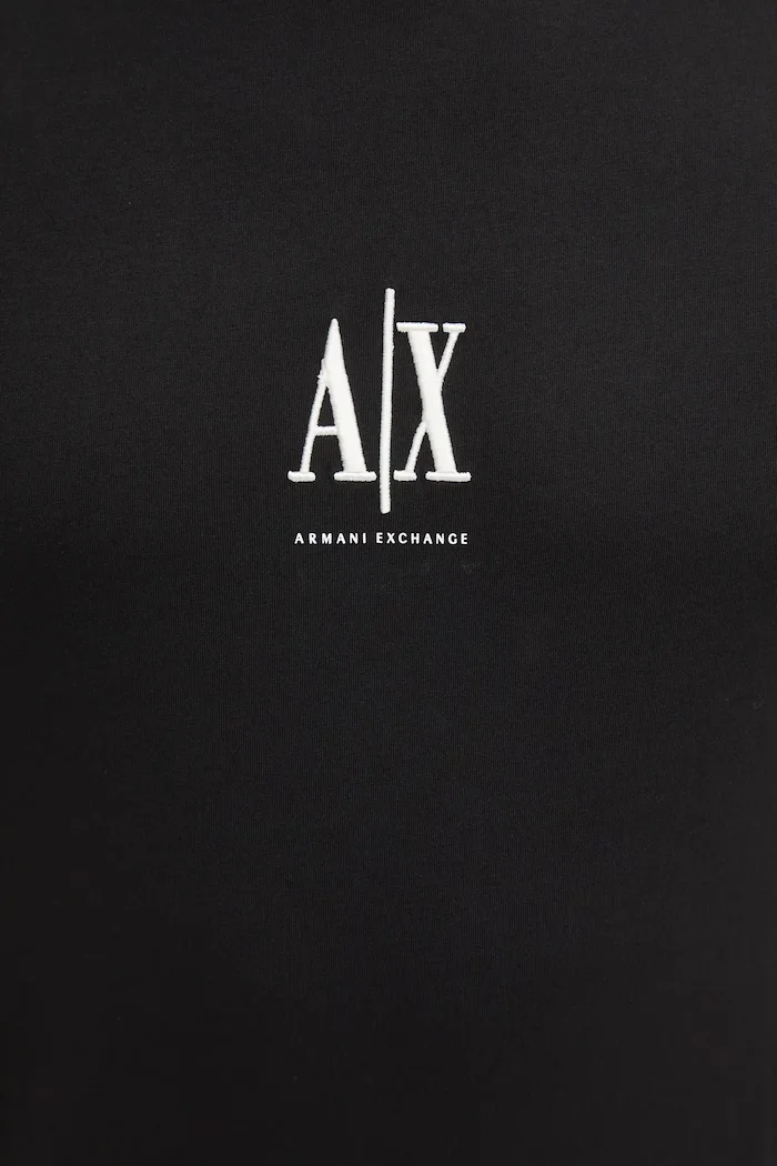 ARMANI EXCHANGE Памучна тениска в черно с апликация XM000363 AF12308