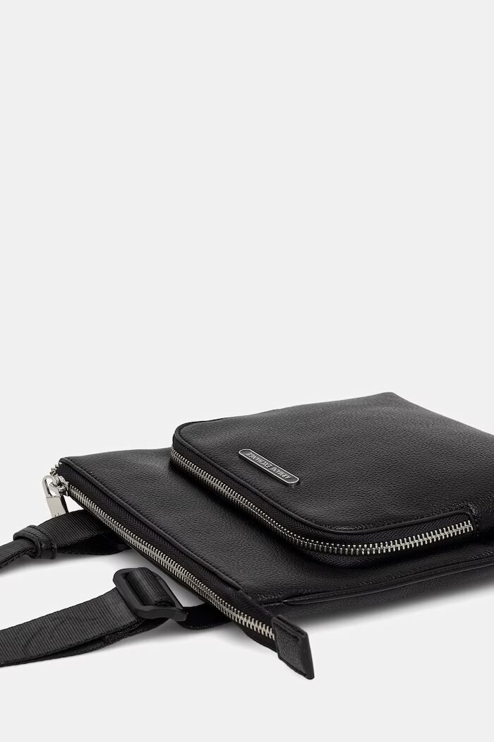 ARMANI EXCHANGE през рамо мъжка черна XM000846