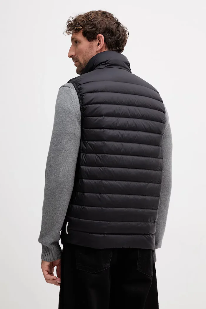 ARMANI EXCHANGE Пухен елек в черно зимен модел XM001576 AF16927