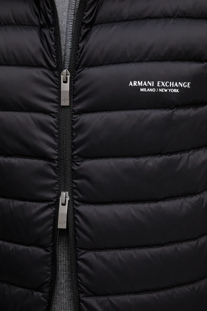 ARMANI EXCHANGE Пухен елек в черно зимен модел XM001576 AF16927