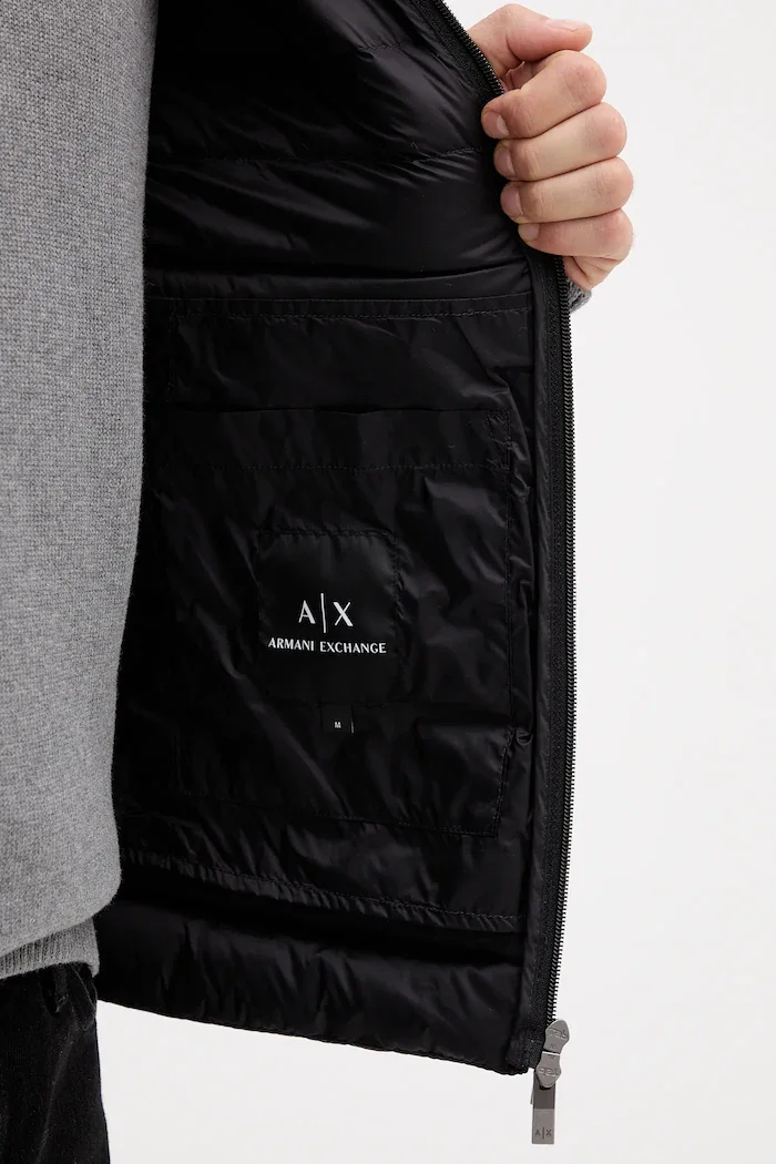 ARMANI EXCHANGE Пухен елек в черно зимен модел XM001576 AF16927