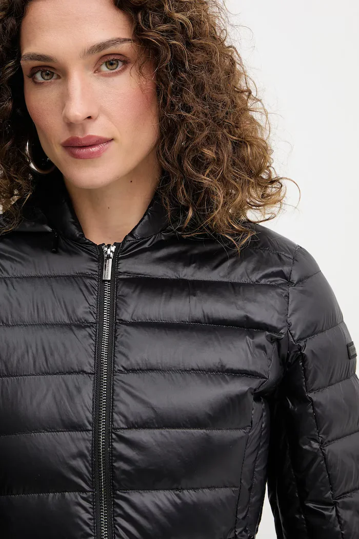 ARMANI EXCHANGE Пухено яке в черно преходен модел XW001920 AF18757