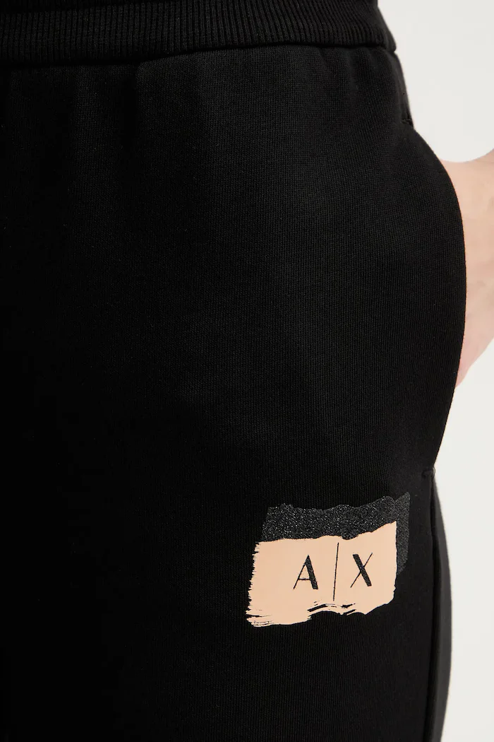 ARMANI EXCHANGE Спортен панталон в черно с принт XW001802 AF24312