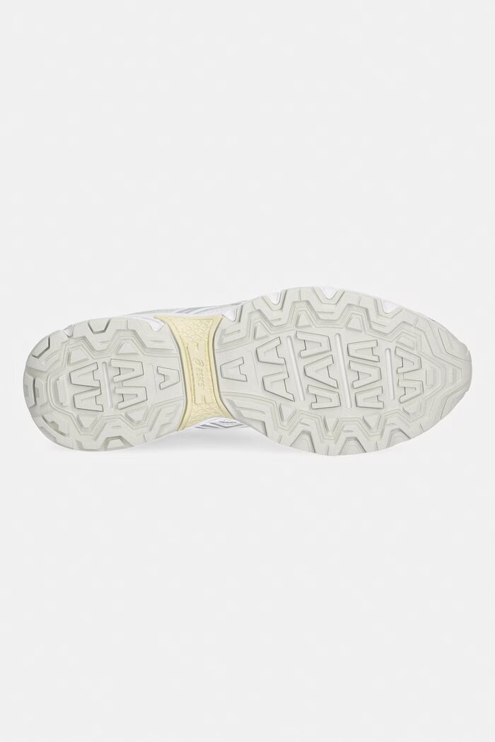 Asics GEL-NUNOBIKI маратонки дамски бели 1203A536.111