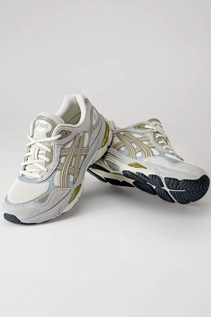 Asics GEL-NYC 2.0 маратонки бели спортни обувки 1203A895.100