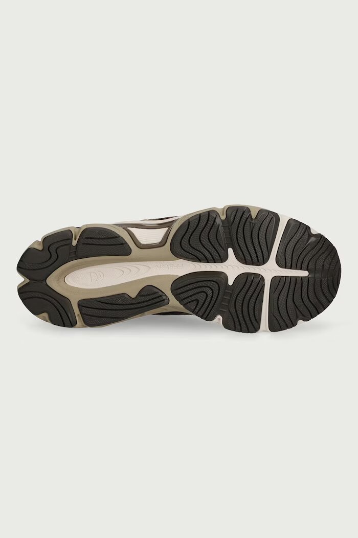 Asics GEL-NYC 2.0 маратонки кафяви 1203A895.200