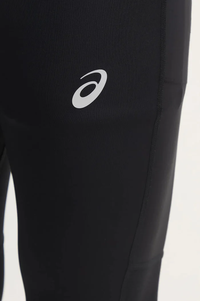 Asics Клин за бягане Core в черно с изчистен дизайн 2011D220