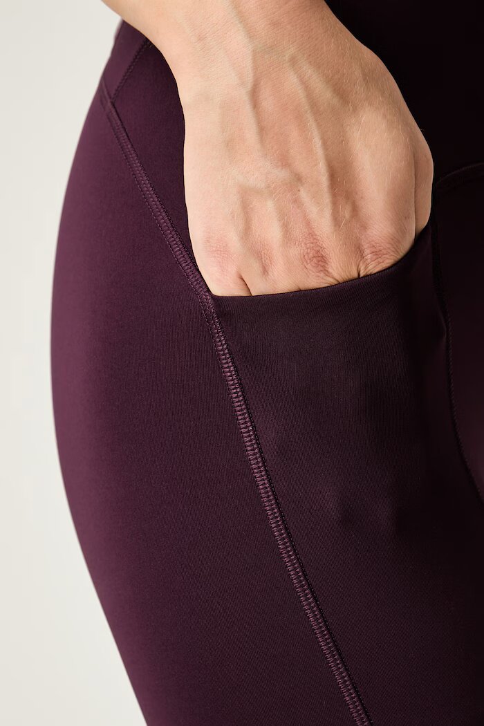 Asics спортен клин дамски ROAD HIGH WAIST TIGHT виолетов със стандартна талия 2012C968.500