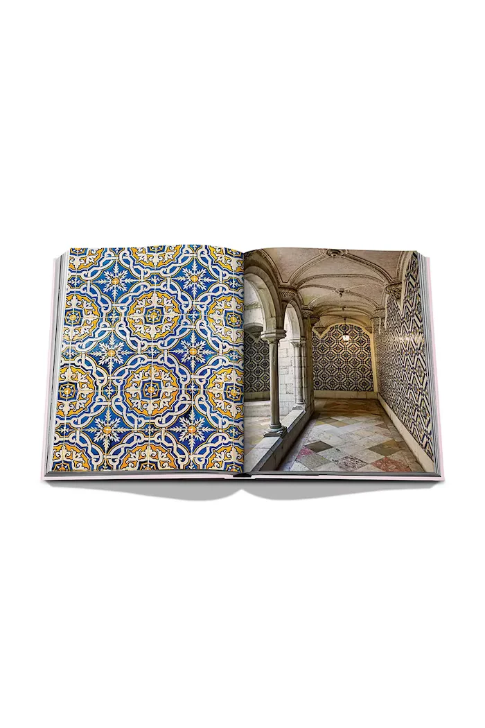 assouline Книга Lisboa Luz by Carlos Souza and Charlene Shorto English