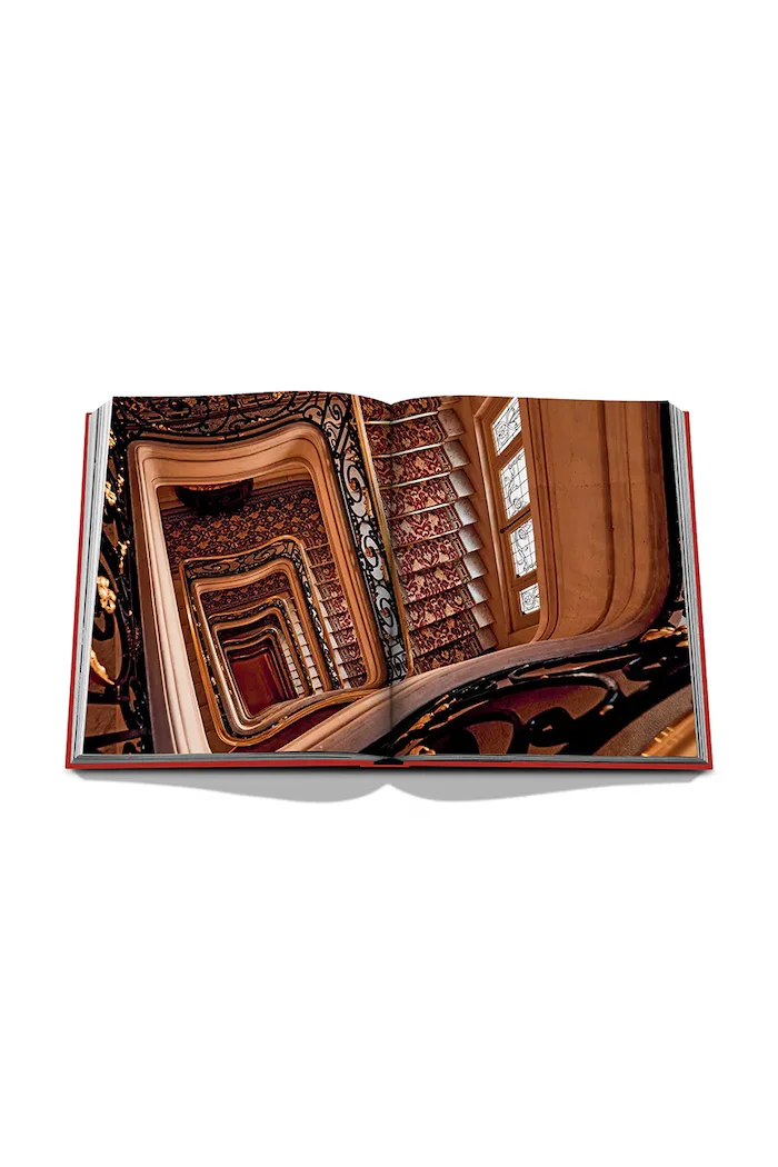 assouline Plaza Athenee 9781649802880