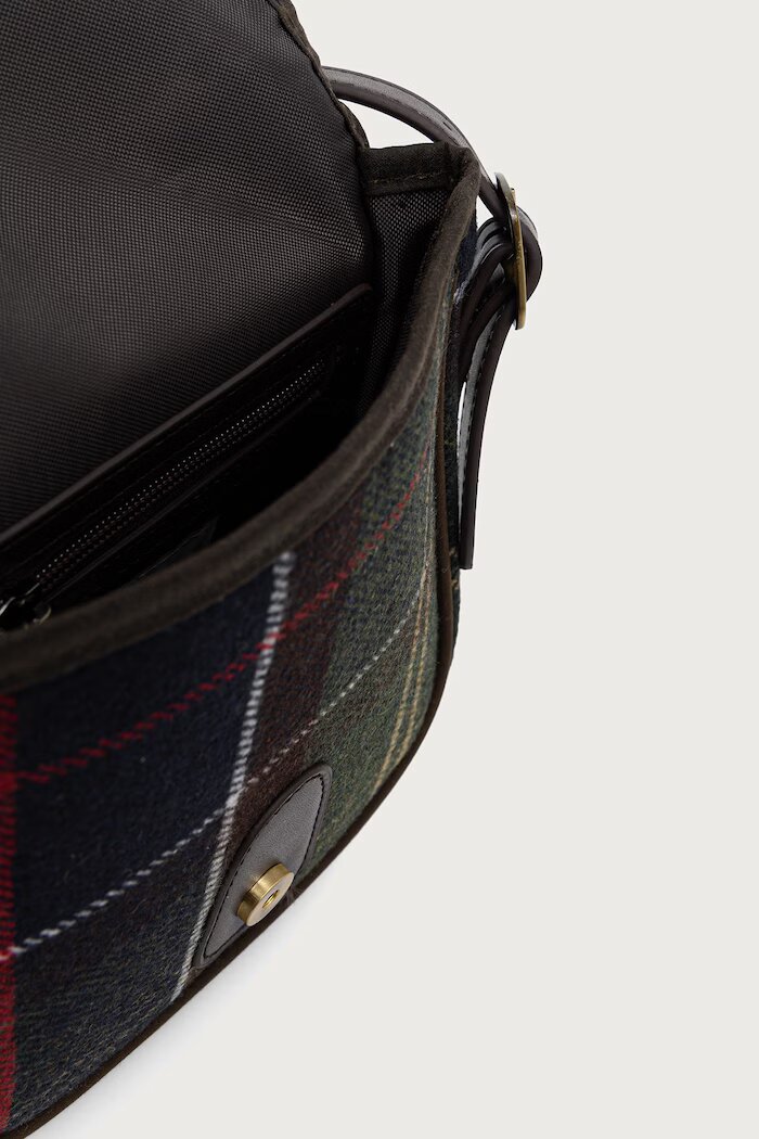 Barbour чанта с регулируема дръжка дамска зелена LBA0544