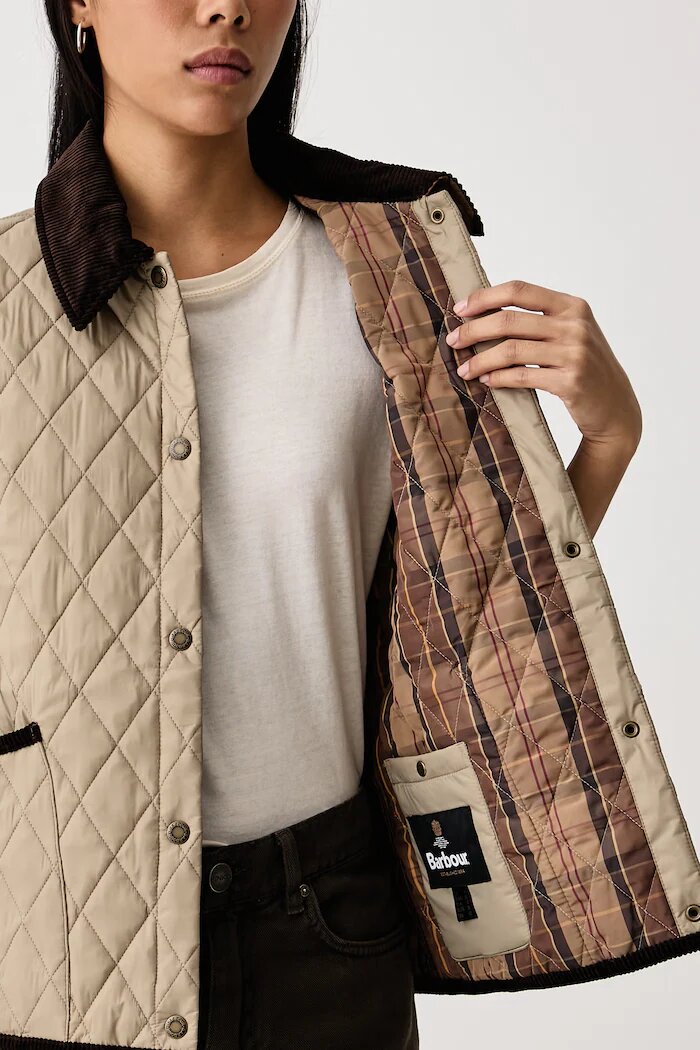 Barbour елек дамски Darwen бежов LGI0229