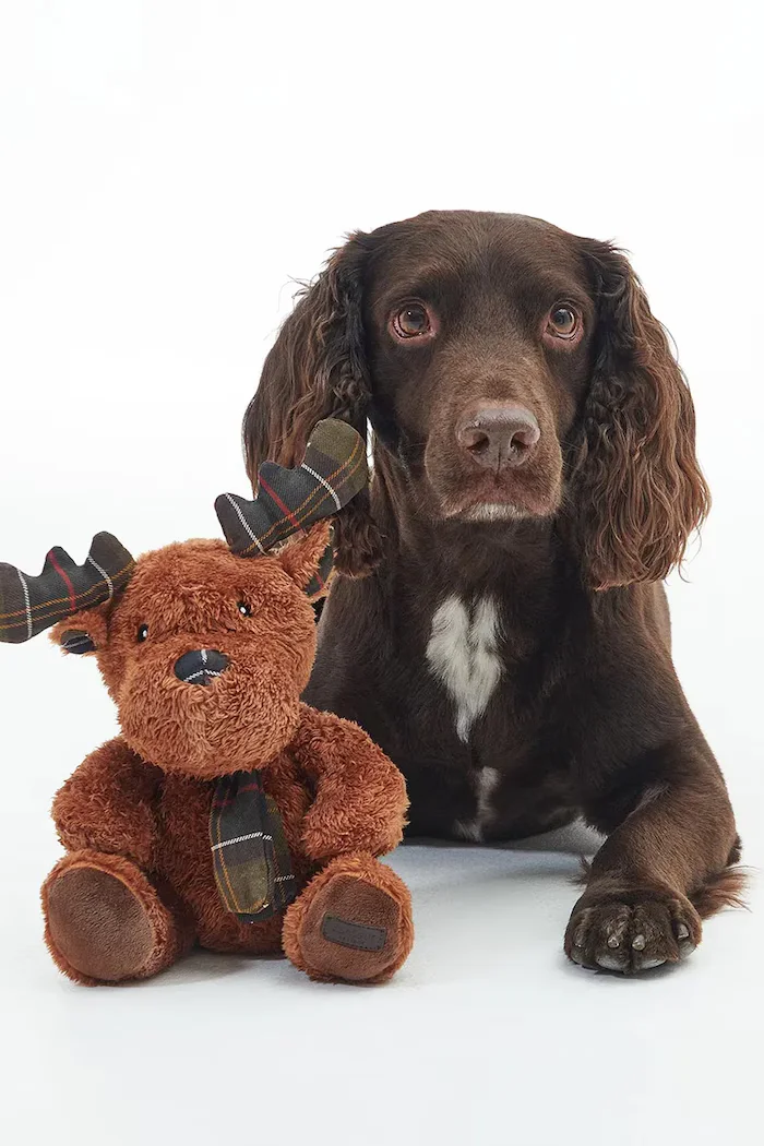 Barbour Играчка за куче Reindeer Toy 19 cm в кафяво