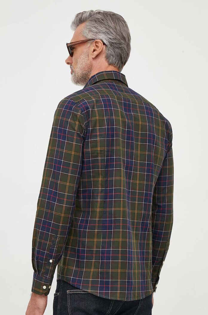 Barbour Памучна риза мъжка с кройка по тялото с яка с копче