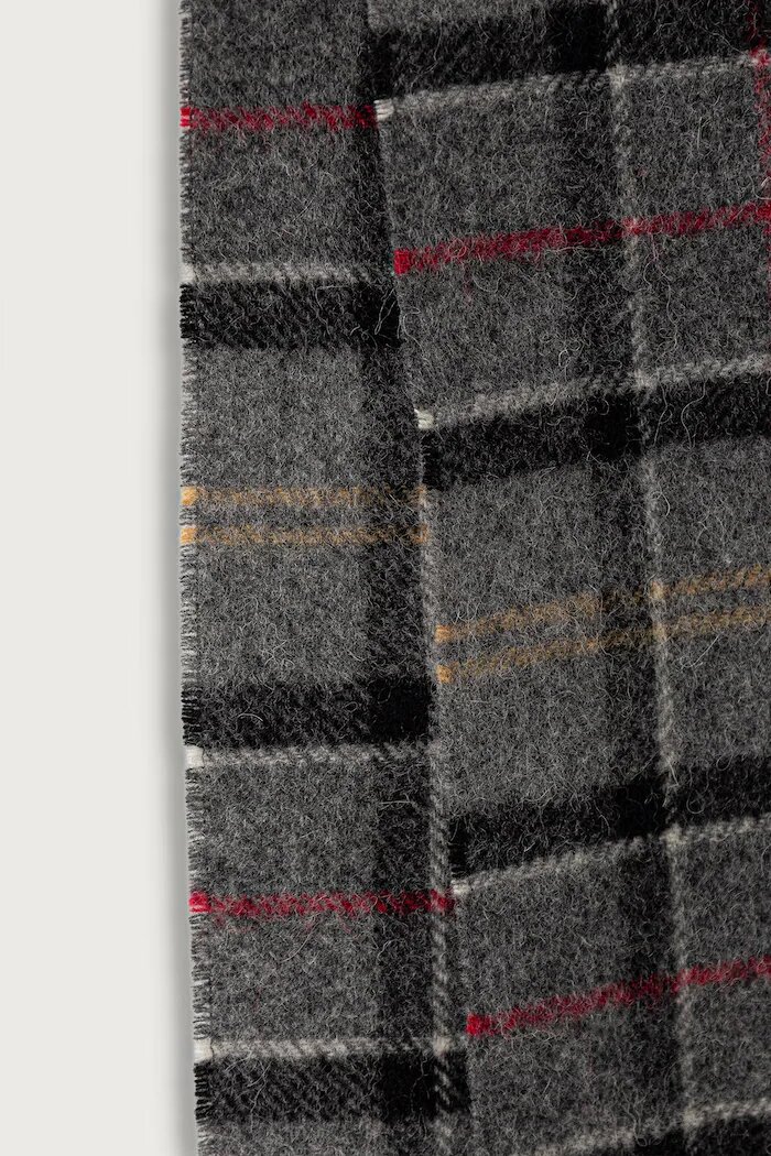 Barbour шал от вълна сив USC0001