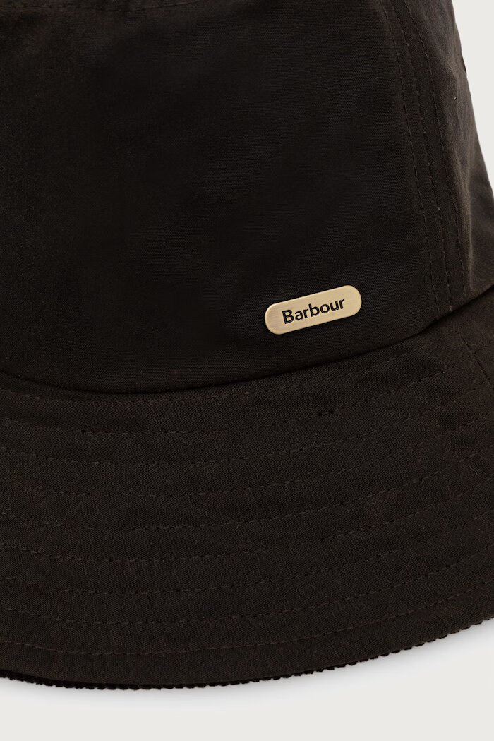 Barbour шапка идиотка дамска от памук зелена LHA0659