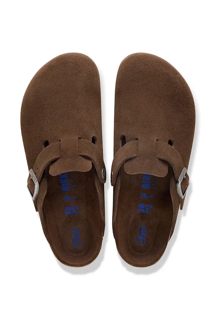 Birkenstock чехли с равна подметка от велур Boston SFB LEVE кафяви 1031641