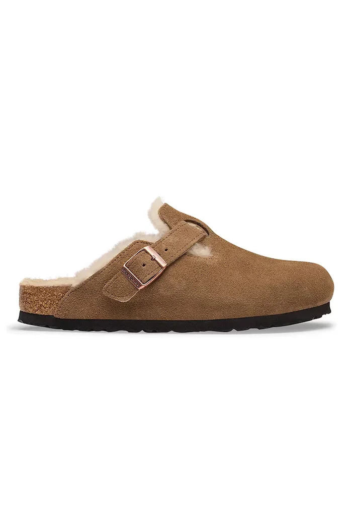 Birkenstock чехли сабо дамски от велур Boston Shearling Suede Leather кафяви 1032432