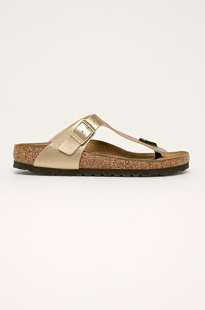 Birkenstock Джапанки Gizeh в златисто с равна подметка 1016109