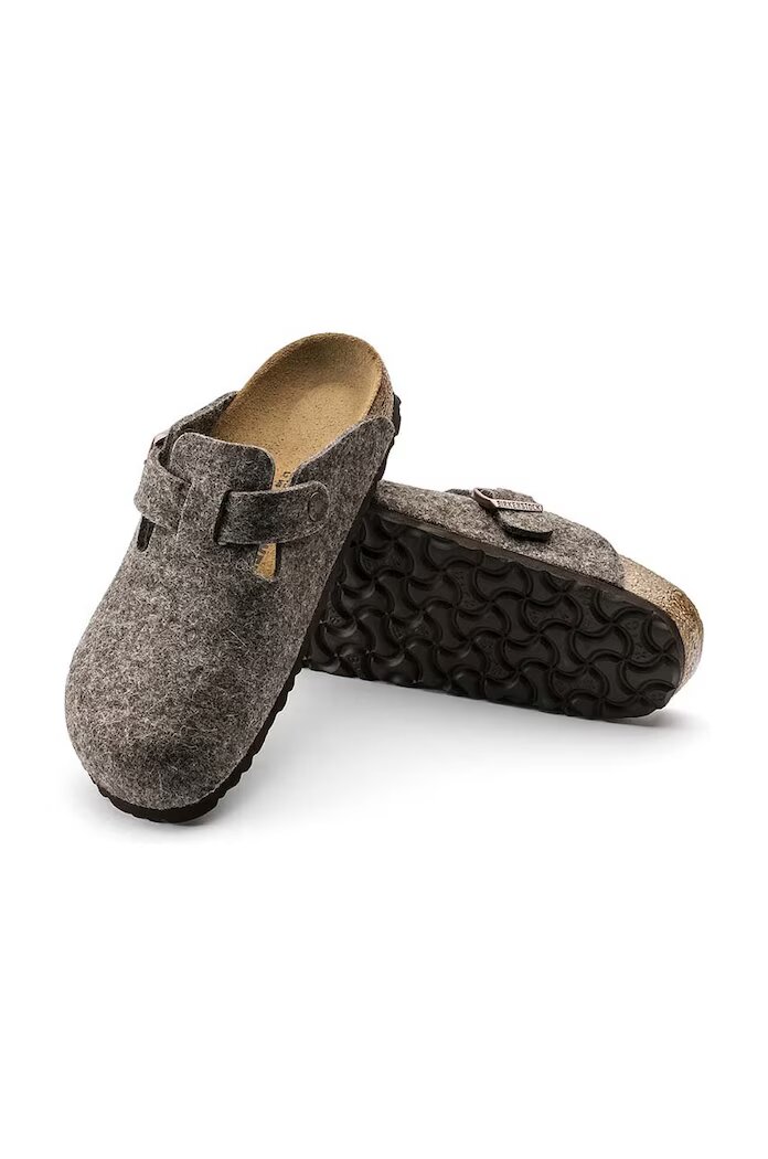 Birkenstock Пантофи Boston в сиво 160581