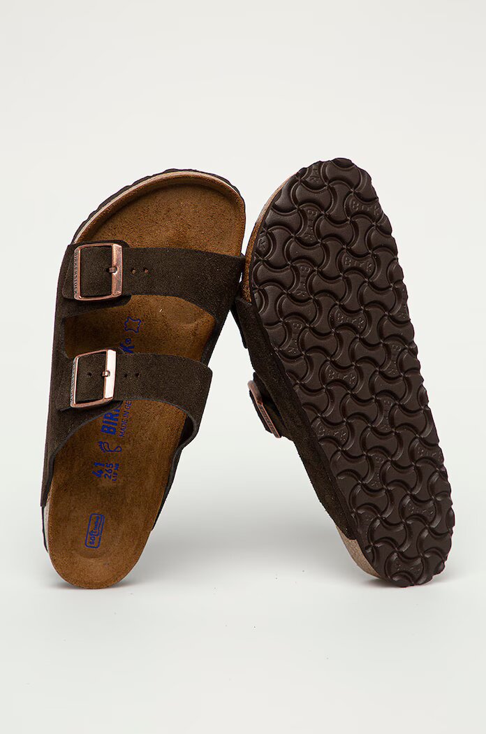Birkenstock Велурени чехли Arizona в кафяво