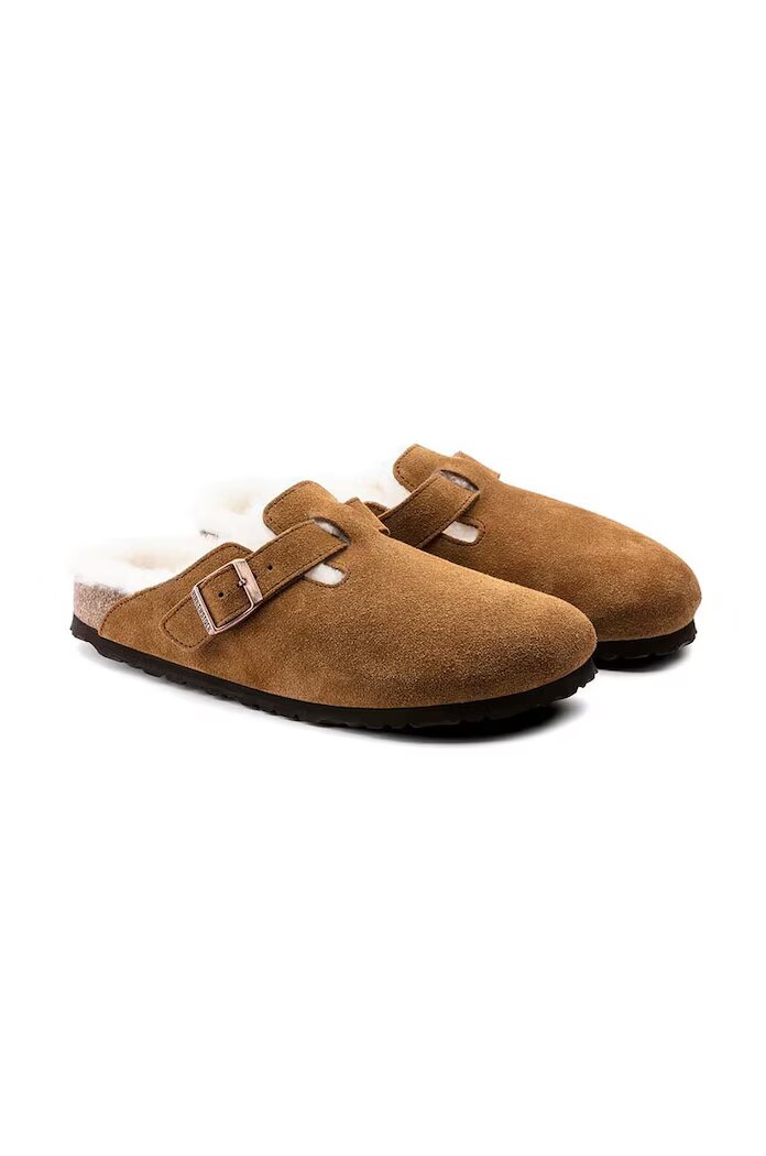 Birkenstock Велурени чехли в кафяво