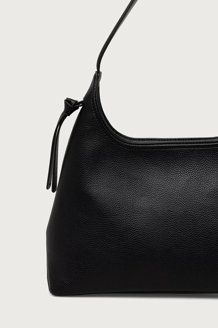 BOSS чанта тип хобо дамска от имитация на кожа Anett Zip Hobo черна 50573208