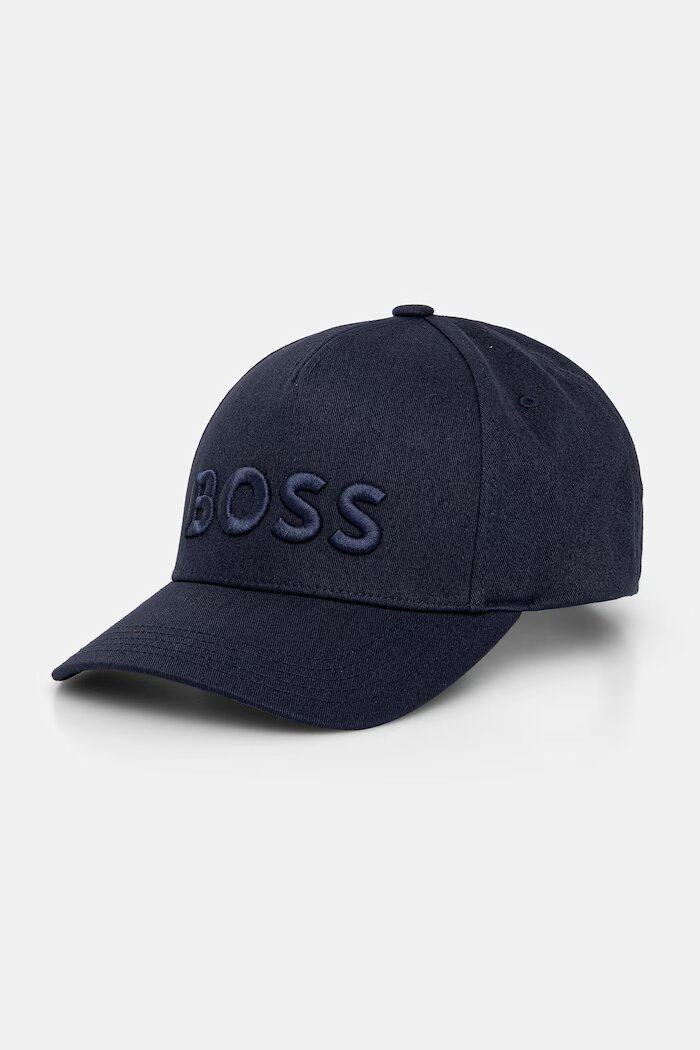 BOSS Памучна шапка с козирка в тъмносиньо 50556418