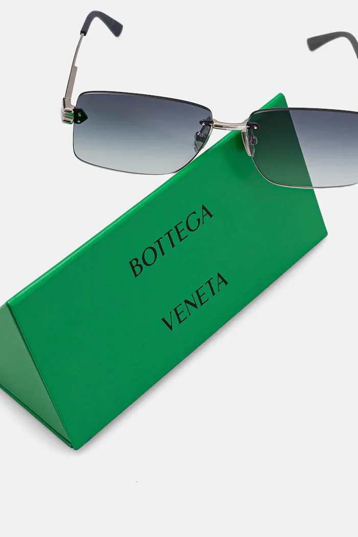 Bottega Veneta Слънчеви очила в сребристо BV1126S