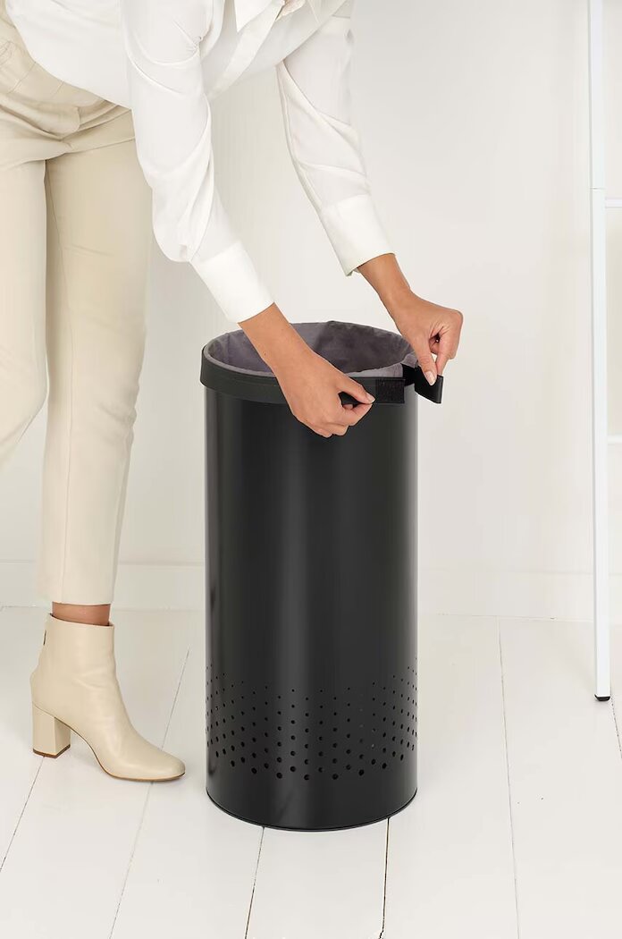Brabantia Кош за пране 35 L в черно