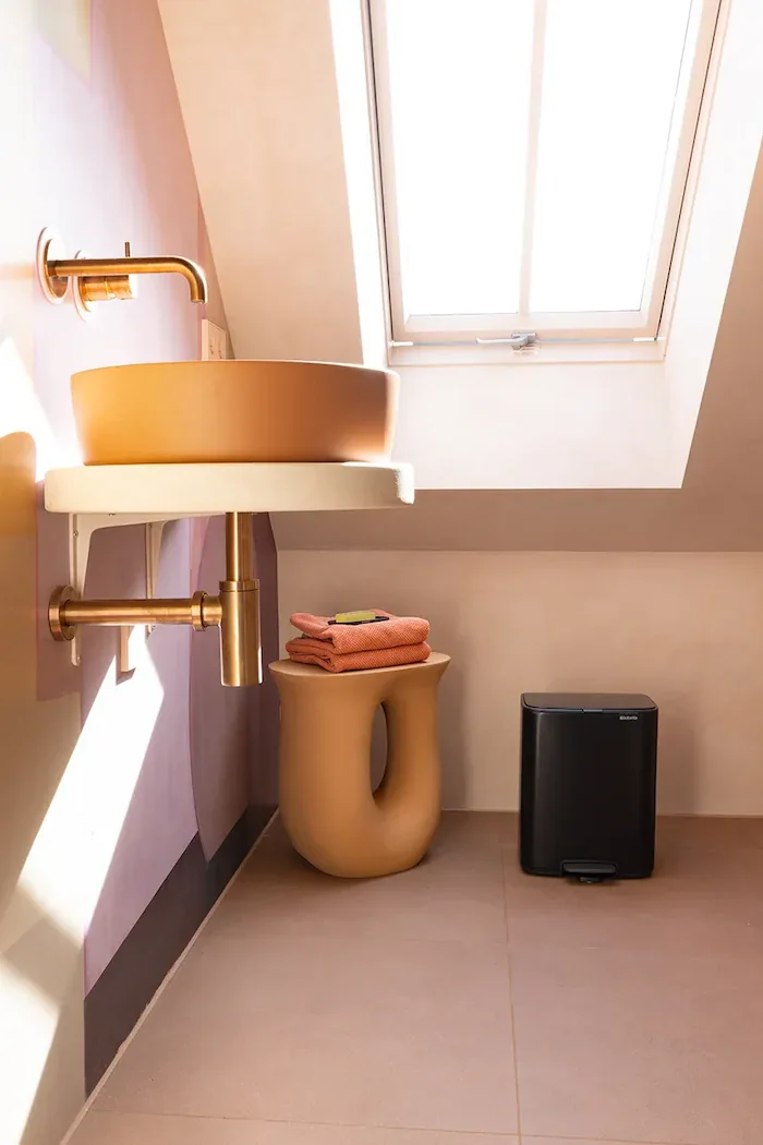 Brabantia Кошче за боклук Bo 12 L в черно 238000