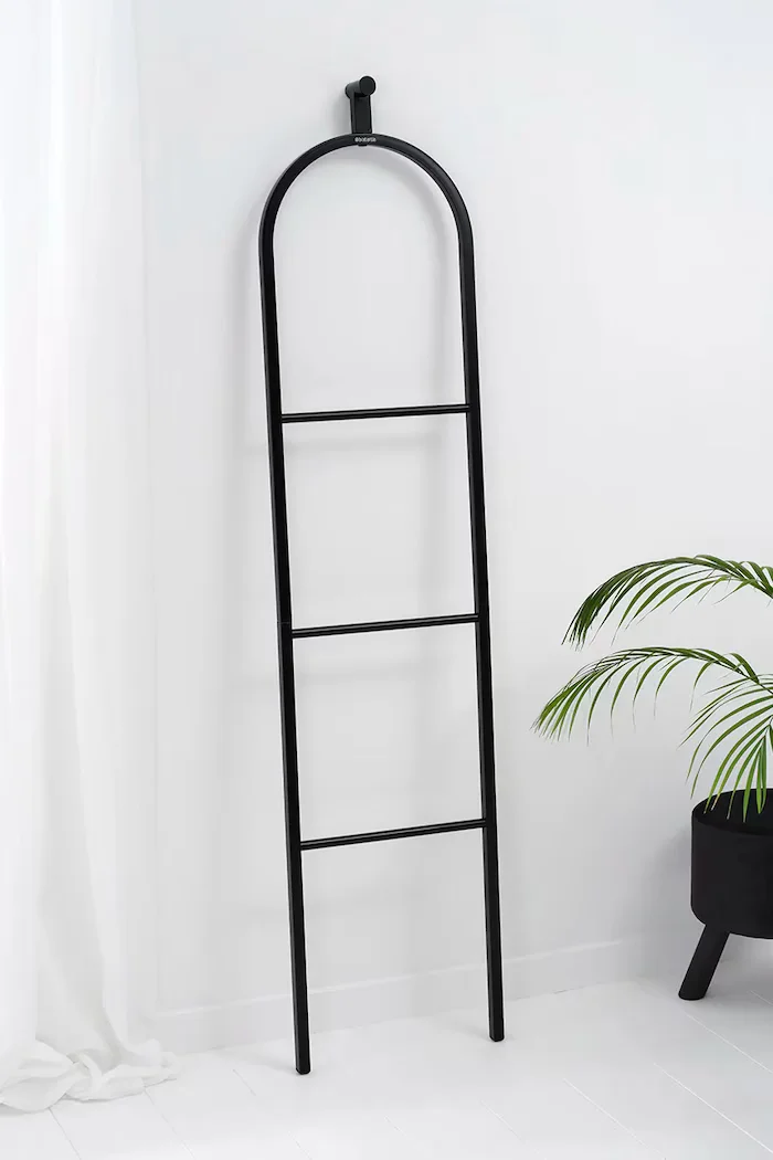 Brabantia Закачалка за дрехи Linn Dressboy в черно