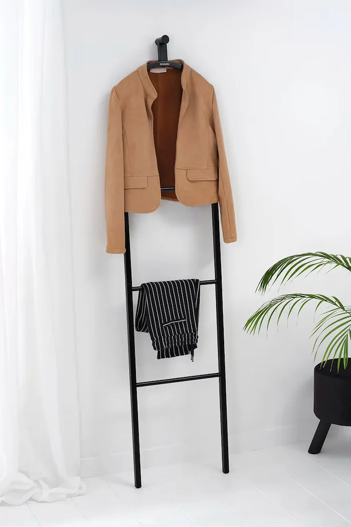 Brabantia Закачалка за дрехи Linn Dressboy в черно