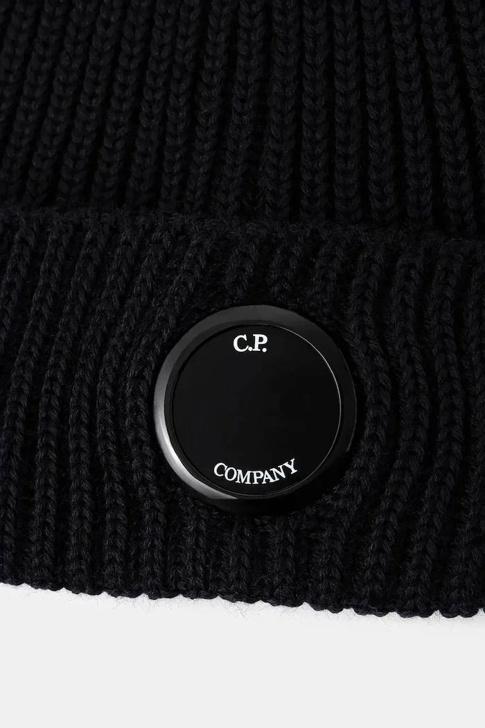 C.P. Company Вълнена шапка в тъмносиньо RFCMAC739A005509A