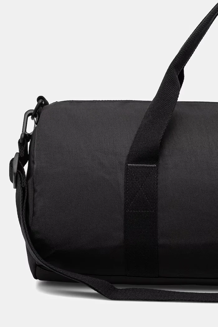 CALVIN KLEIN Чанта 43 x 22 x 22 cm в черно LV04D3115G
