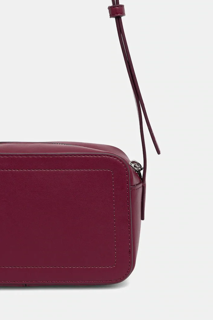 CALVIN KLEIN чанта crossbody дамска от имитация на кожа бордо LV04F3220G