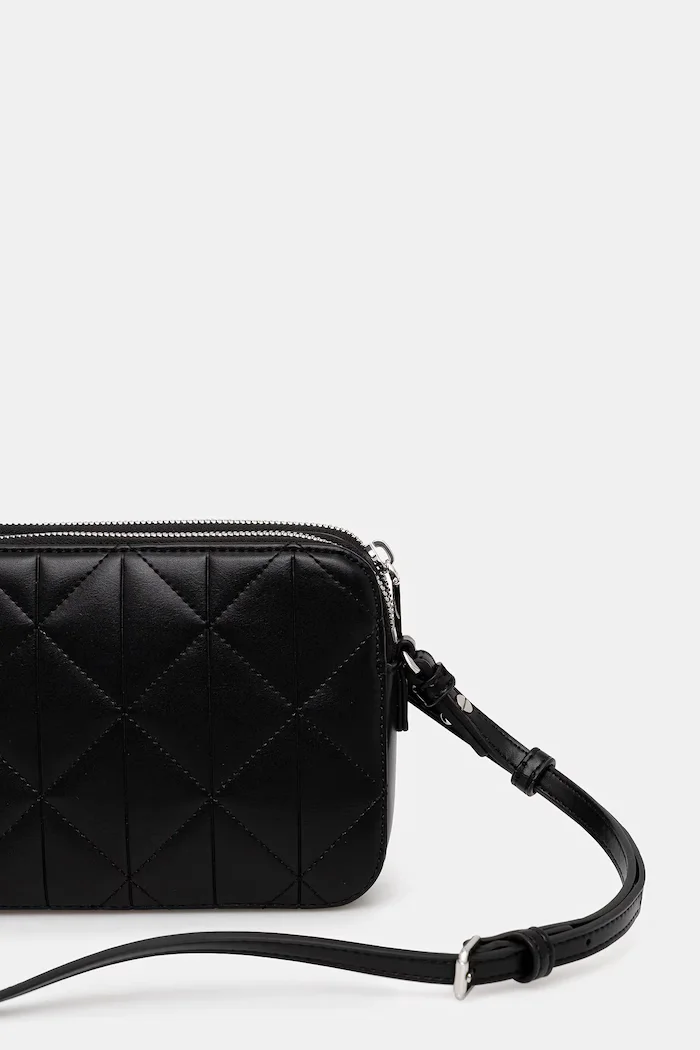 CALVIN KLEIN чанта crossbody дамска от имитация на кожа черна LV04F3328G