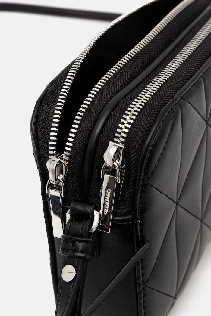 CALVIN KLEIN чанта crossbody дамска от имитация на кожа черна LV04F3328G