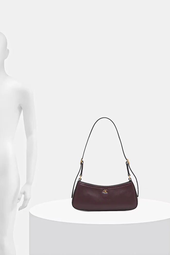 CALVIN KLEIN чанта дамска от имитация на кожа виолетова LV04F3170G