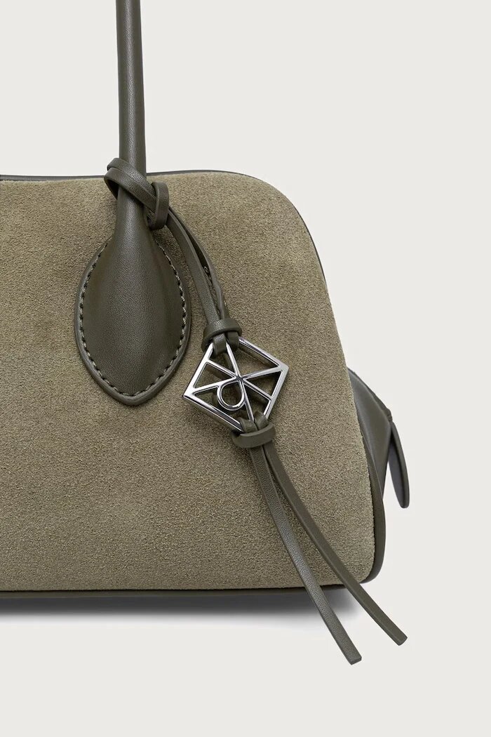 CALVIN KLEIN чанта дамска от велур зелена LV04F3888G
