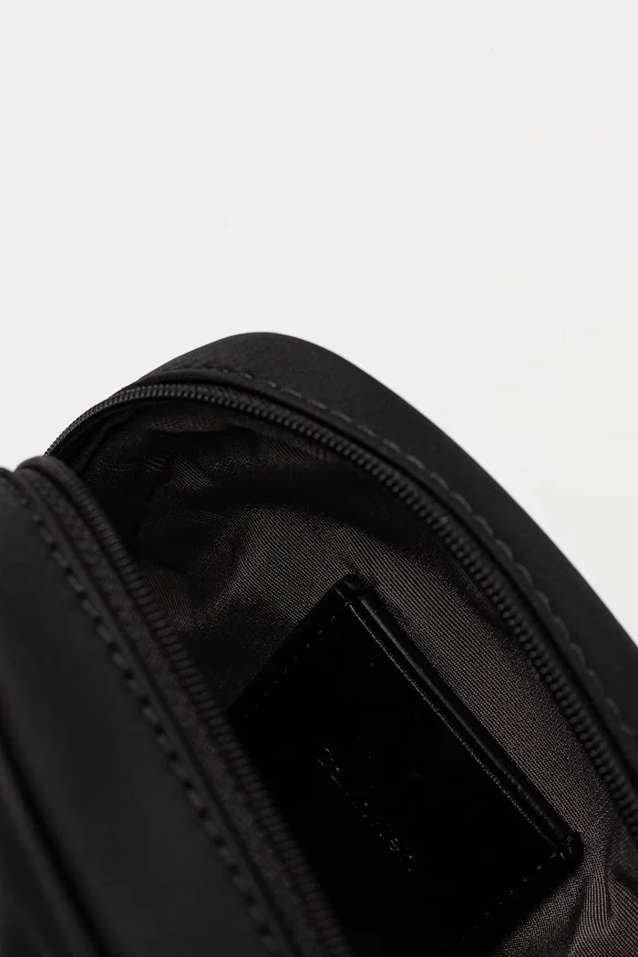 CALVIN KLEIN чанта през рамо мъжка черна LV04D3233G