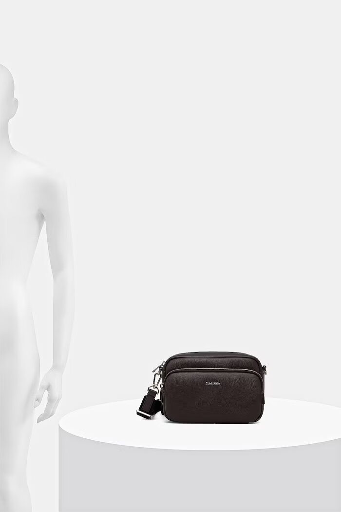 CALVIN KLEIN чанта през рамо мъжка от имитация на кожа кафява LV04D3159G