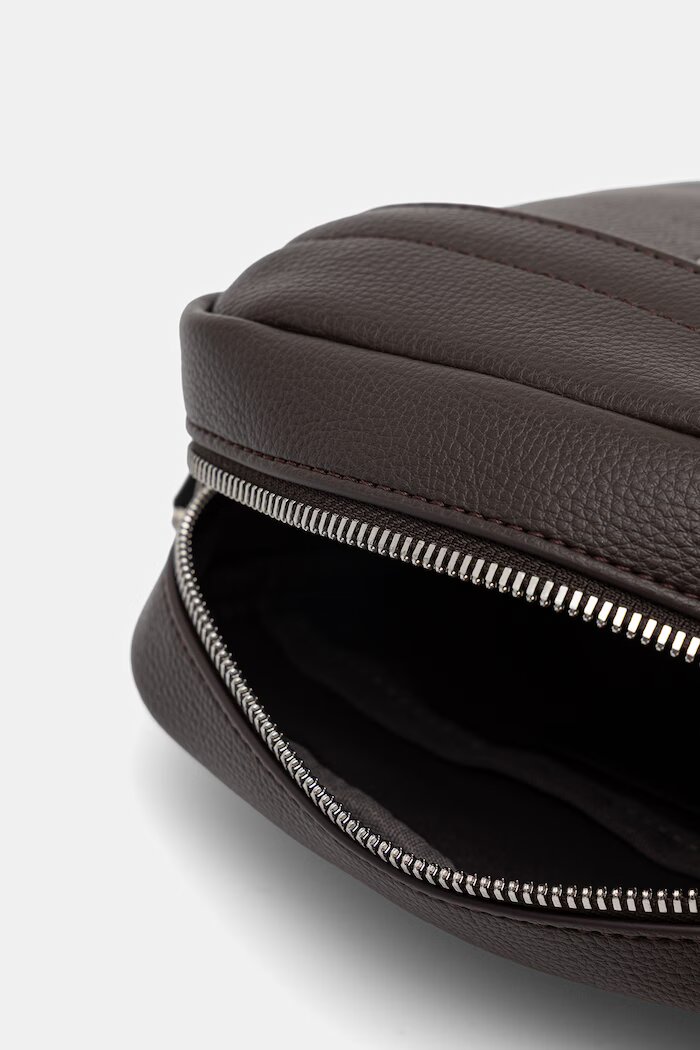 CALVIN KLEIN чанта през рамо мъжка от имитация на кожа кафява LV04D3160G