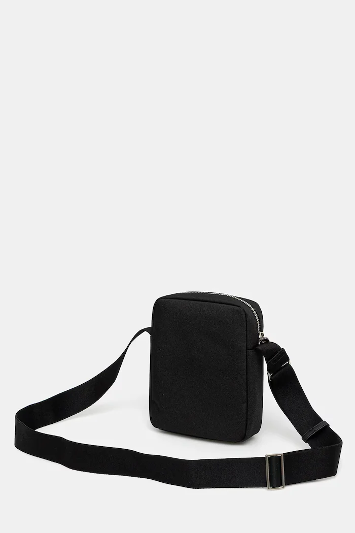 CALVIN KLEIN Чанта през рамо в черно LV04D3175G