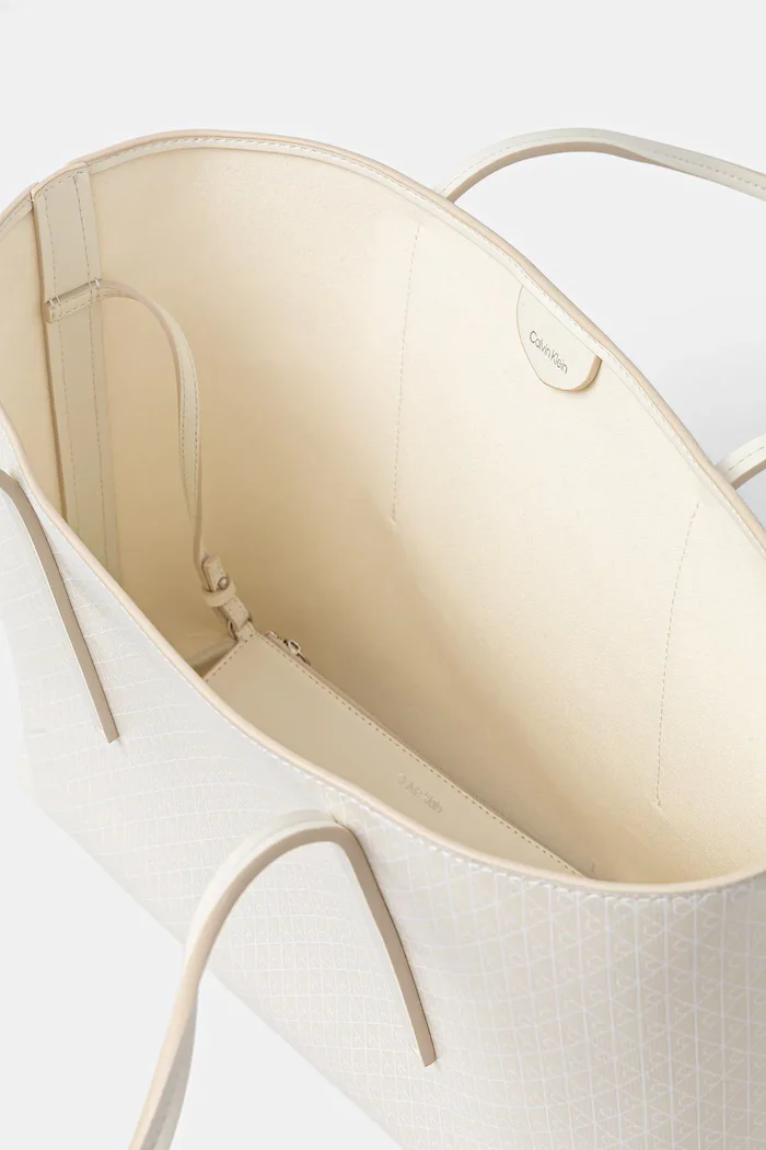 CALVIN KLEIN чанта tote дамска от имитация на кожа бяла LV04F3266G