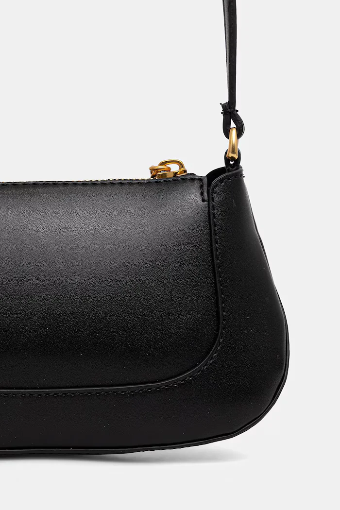 CALVIN KLEIN Чанта в черно LV04F1046G